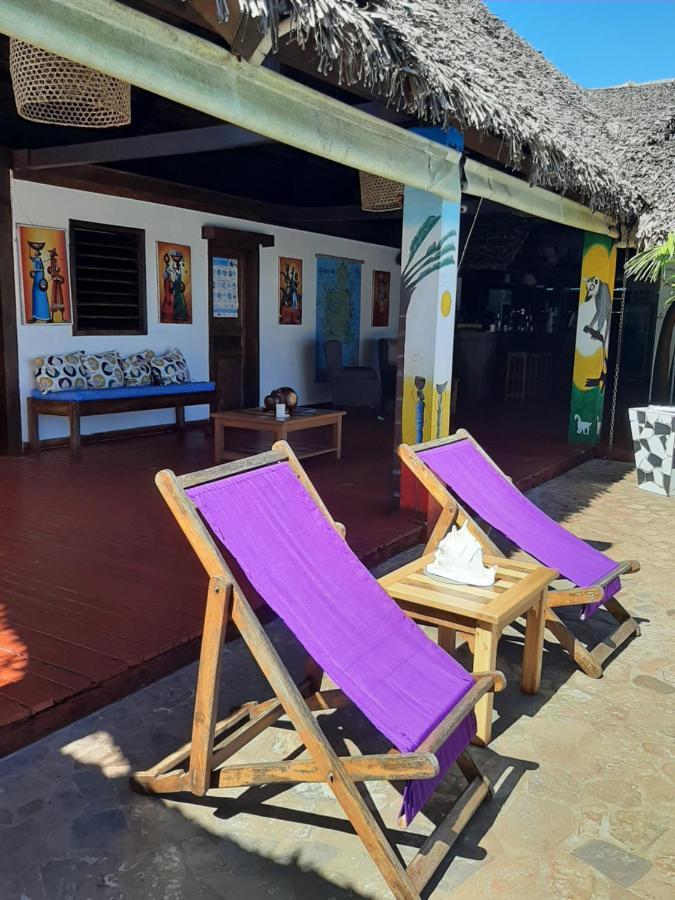 Hotel Le Moya Beach à Nosy-Be Extérieur photo