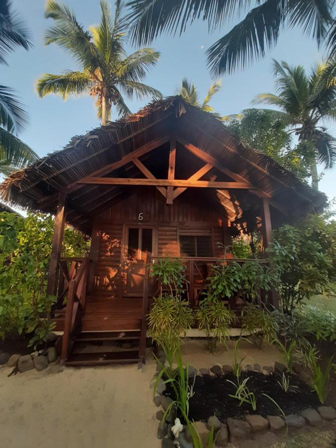 Hotel Le Moya Beach à Nosy-Be Extérieur photo