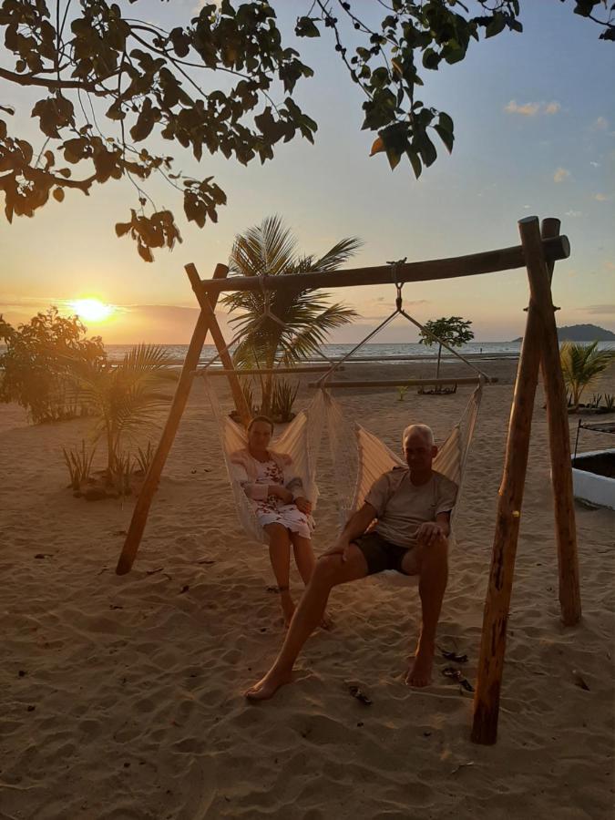 Hotel Le Moya Beach à Nosy-Be Extérieur photo