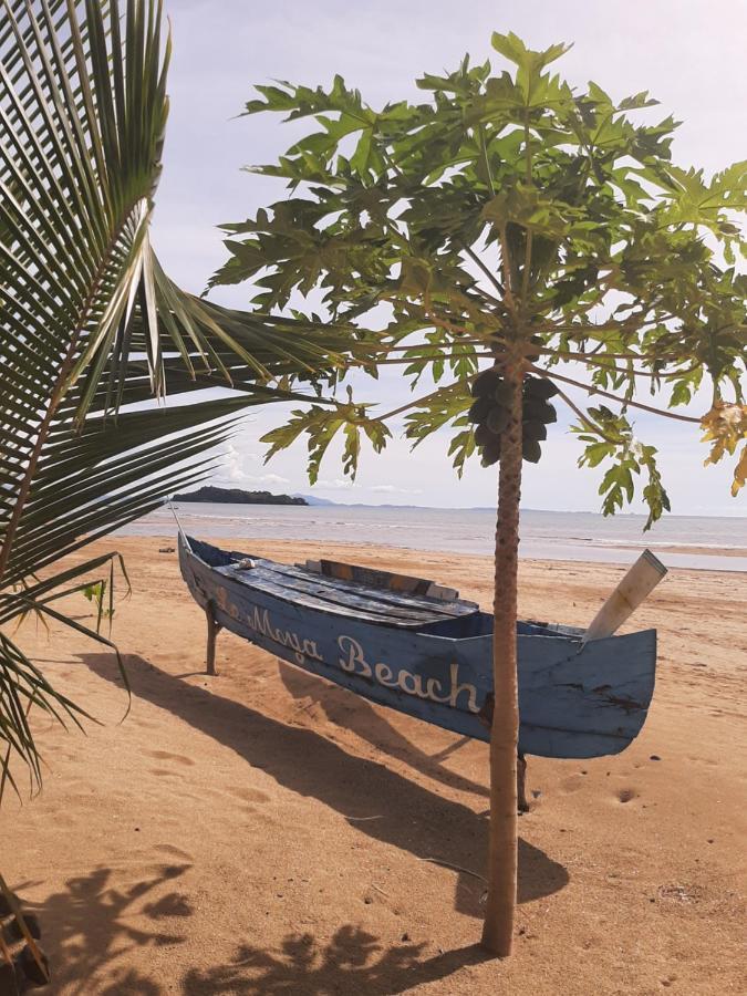 Hotel Le Moya Beach à Nosy-Be Extérieur photo